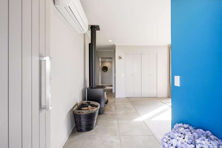 2 Brompton Close Richmond Heights_7