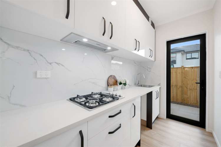 3 Matatahi Road Flat Bush_14