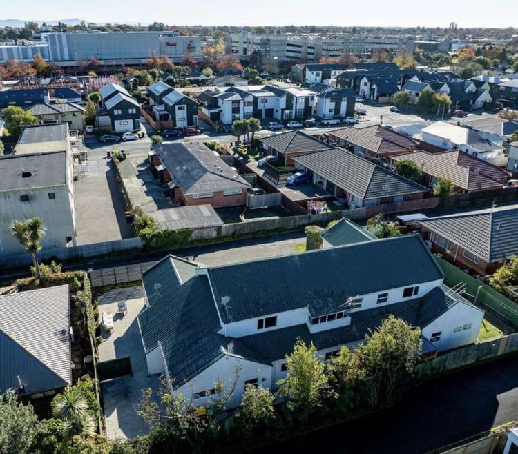 1/50 Division Street Riccarton_13