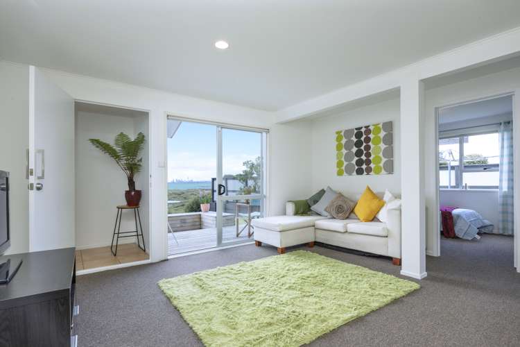 33 Dawnhaven Drive Te Atatu Peninsula_10
