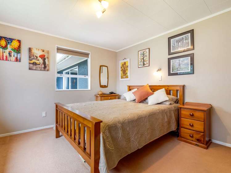 318 Inland Road Helensville_16