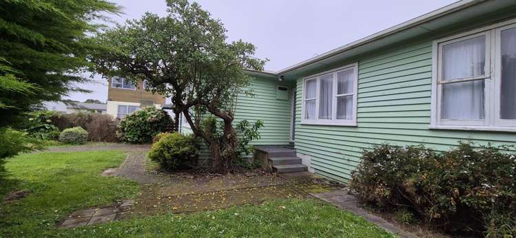 12 Ngatitoa Street Takapuwahia_5