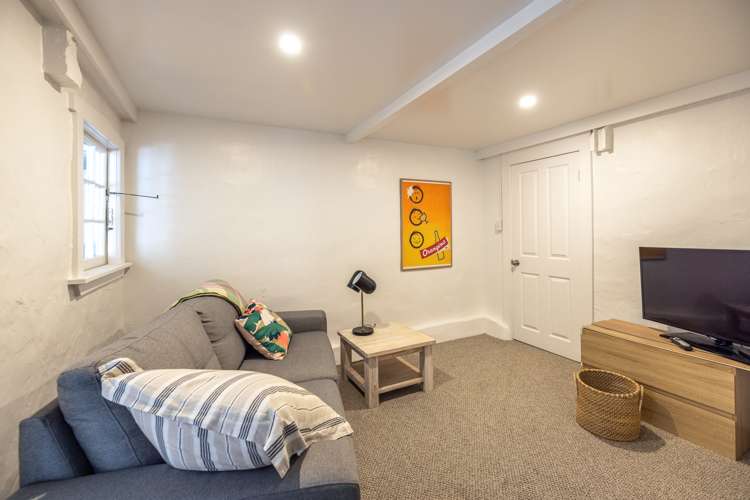 4/23 The Strand Onetangi_10