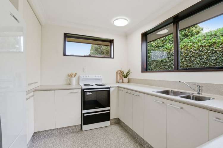 2/119 Reynolds Avenue_1