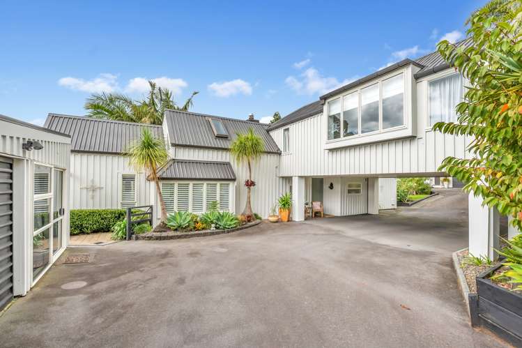 217 Point View Drive East Tamaki Heights_1