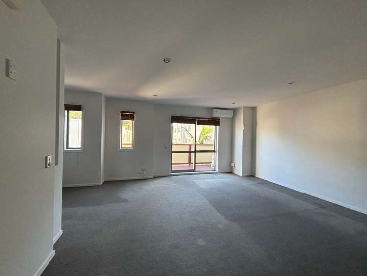 1/21 Hunters Park Drive Three Kings_3