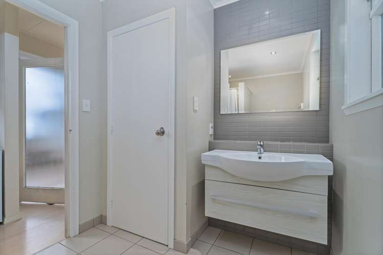 24 Panorama Avenue Whitianga_15