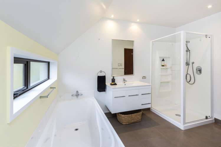 21 Dunrobin Place Avonhead_12