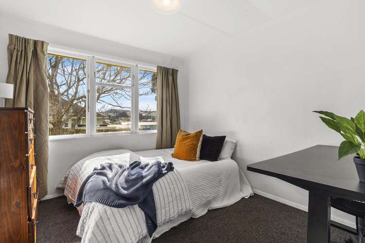 69 Warspite Avenue Cannons Creek_10