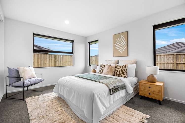 167 Faringdon Boulevard Rolleston_5