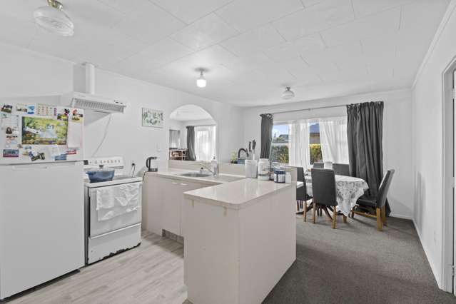 65 Kilmarnock Avenue Strathern_4