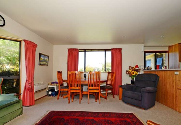 5 Falcon Drive Allenton_3