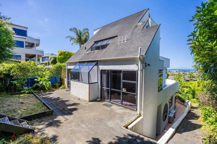 1/7 & 2/7 Calypso Place Rothesay Bay_14