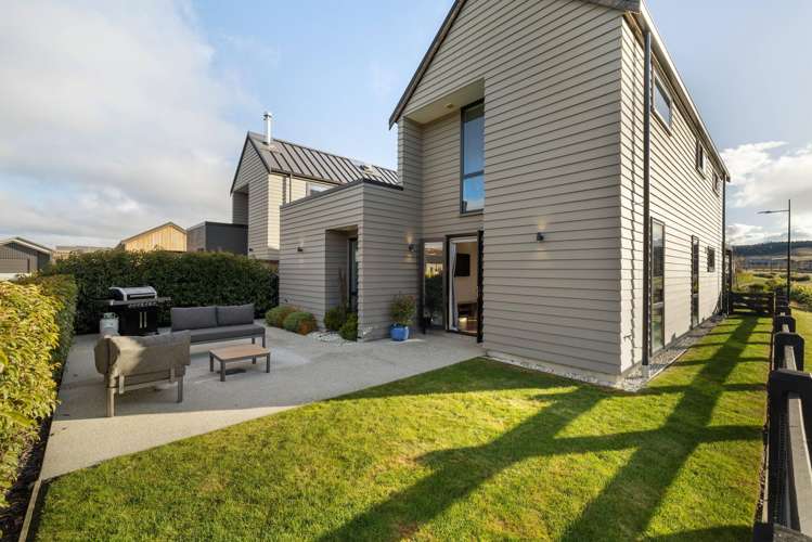 6 Leaning Rock Lane Wanaka_17