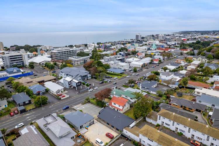 68 Vivian Street New Plymouth_27