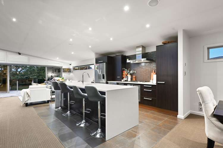 902 River Road Queenwood_7