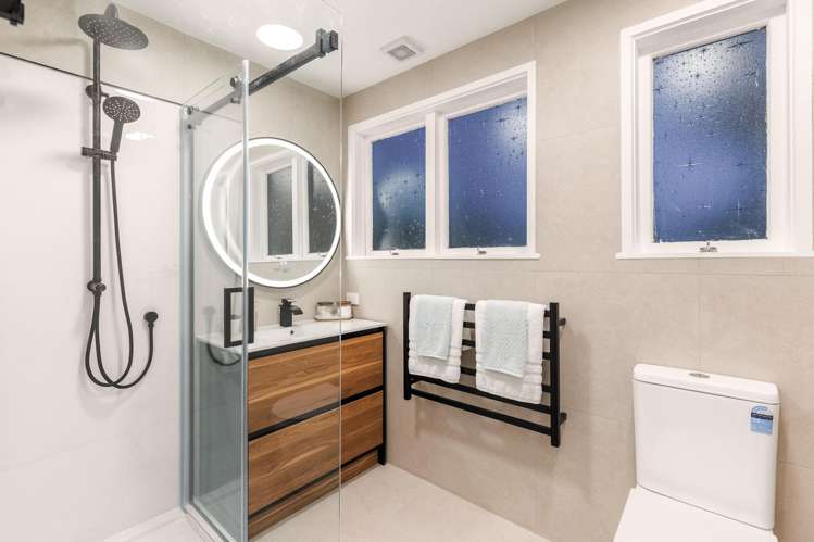 2/134 Edmonton Road Te Atatu South_18