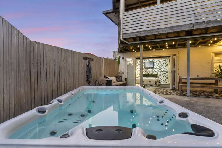 42 Daytona Road Henderson_17