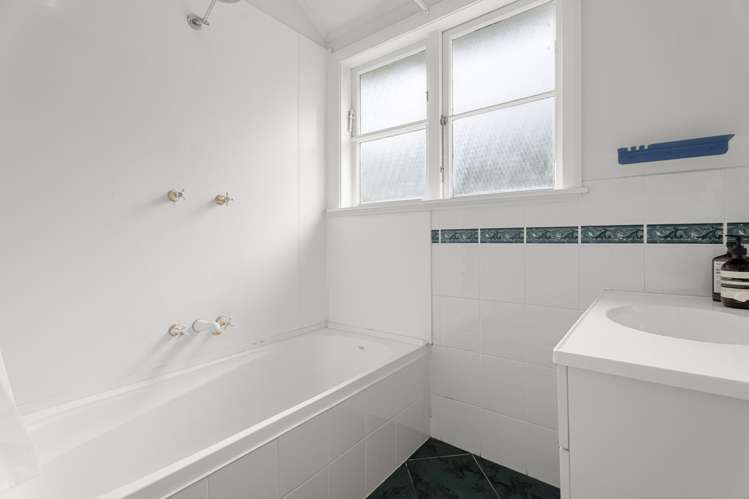 64 McCullough Avenue Three Kings_12