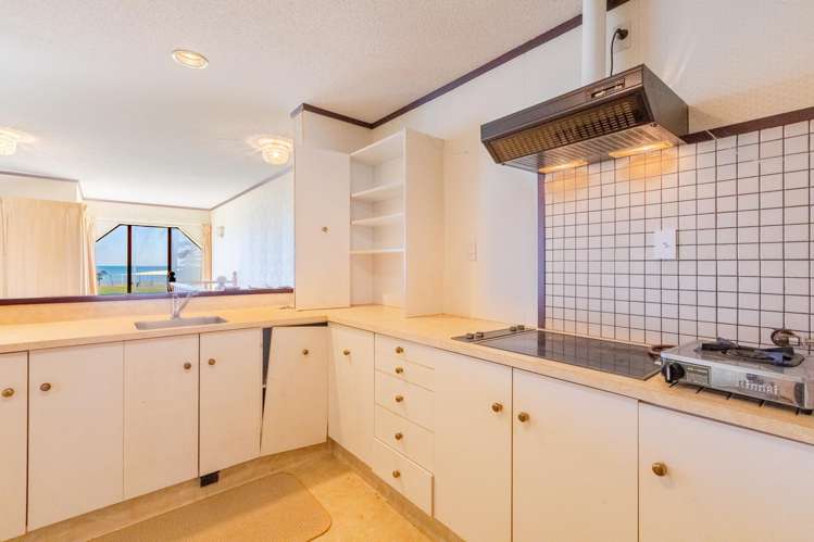 419 Marine Parade Napier South_9