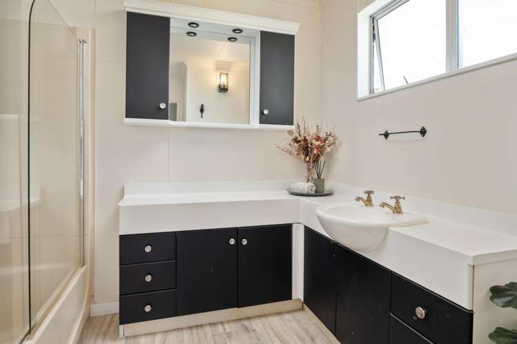 33 Rousehill Street Renwick_8