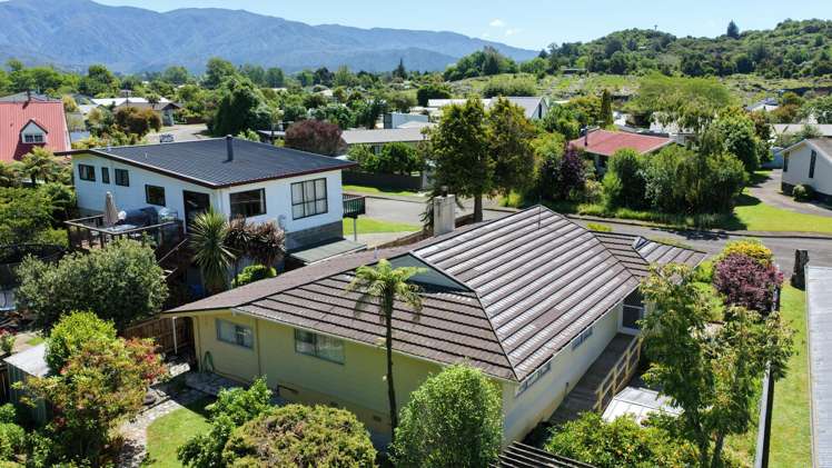 30 Sunbelt Crescent Takaka_21