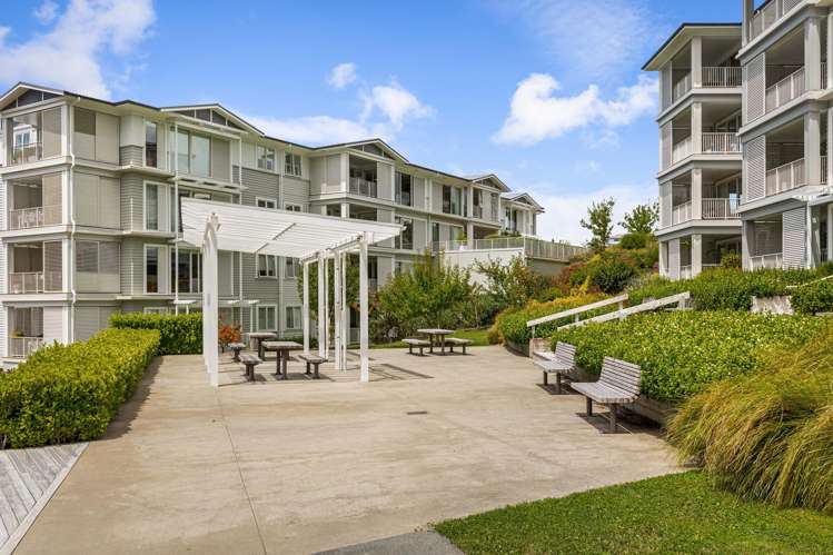 75 Panorama Heights Orewa_13