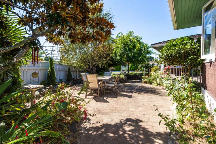 6 Lemari Avenue Stoke_5