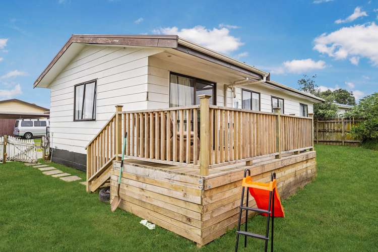 1/7 Maplesden Drive Clendon Park_1