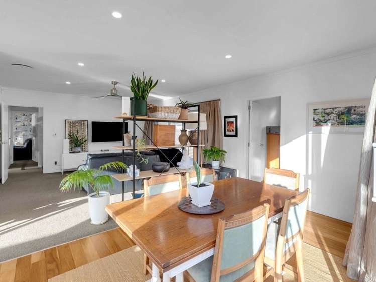 108 Fox Street Hamilton East_16