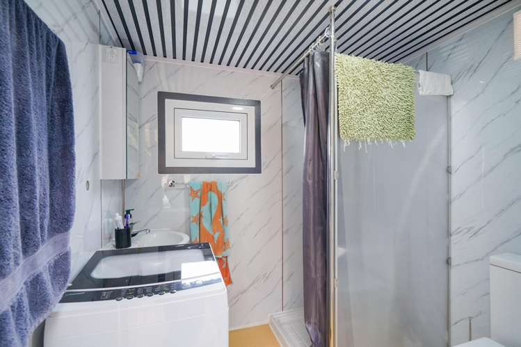 499 Avon Road Tisbury_13