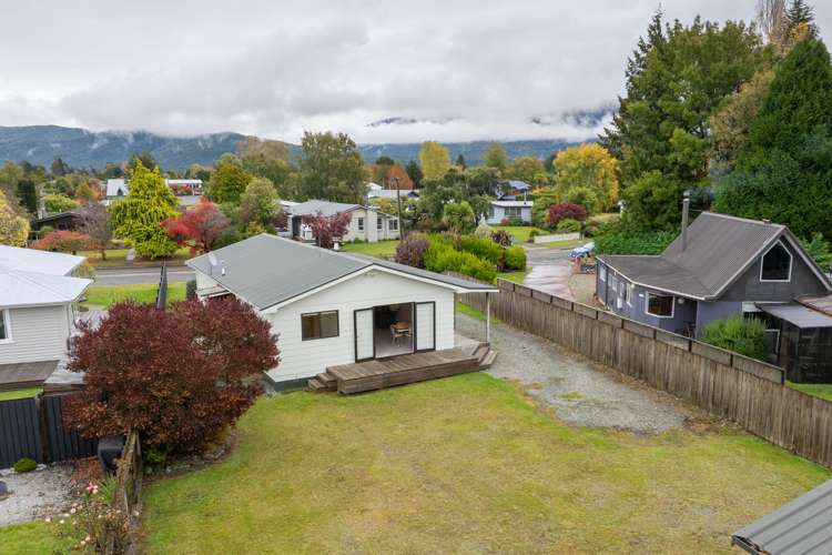 28 Gunn Street Te Anau_13