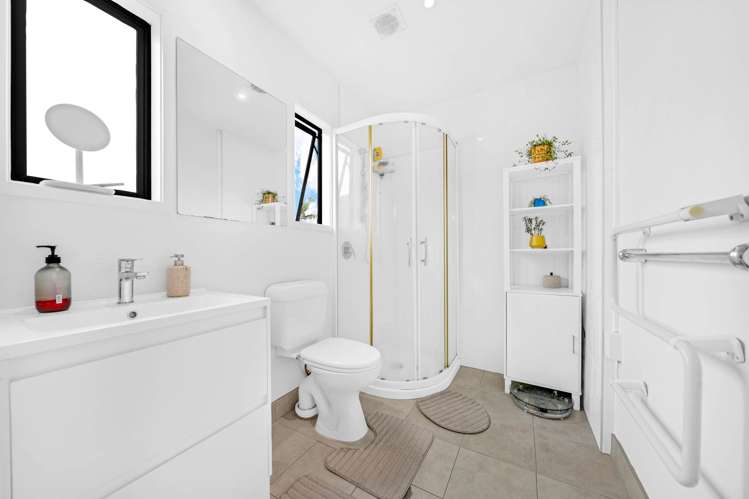 17/2 Armoy Drive East Tamaki_20
