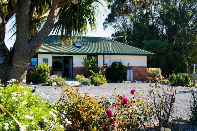 40 State Highway 1 Kaikoura Surrounds_18