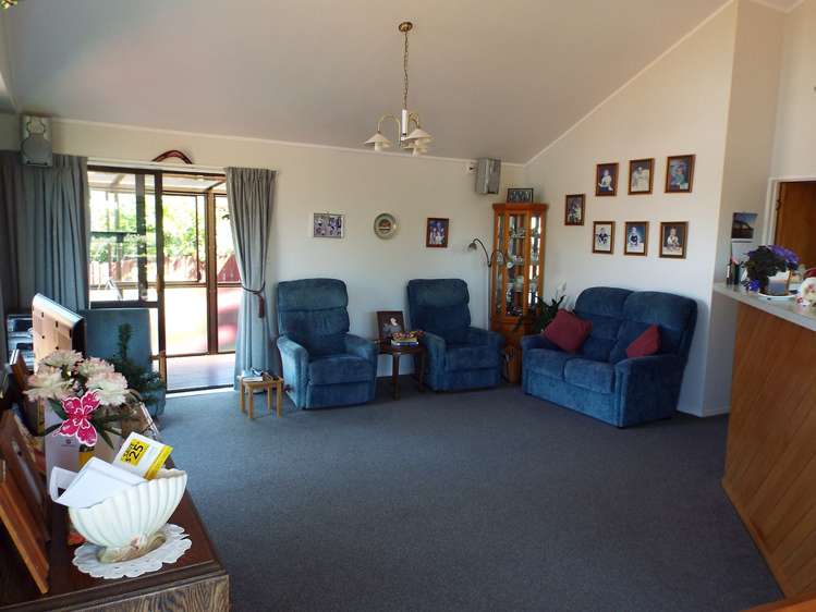 3/288 Queen Street Pukekohe_3