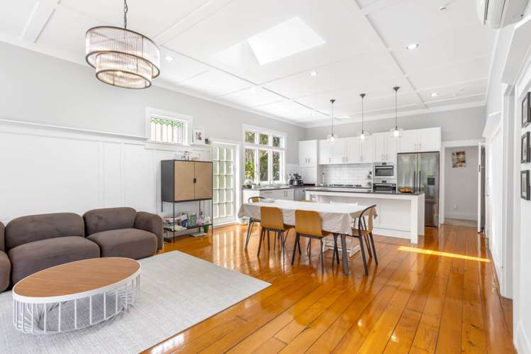 309 Lake Road Hauraki_3