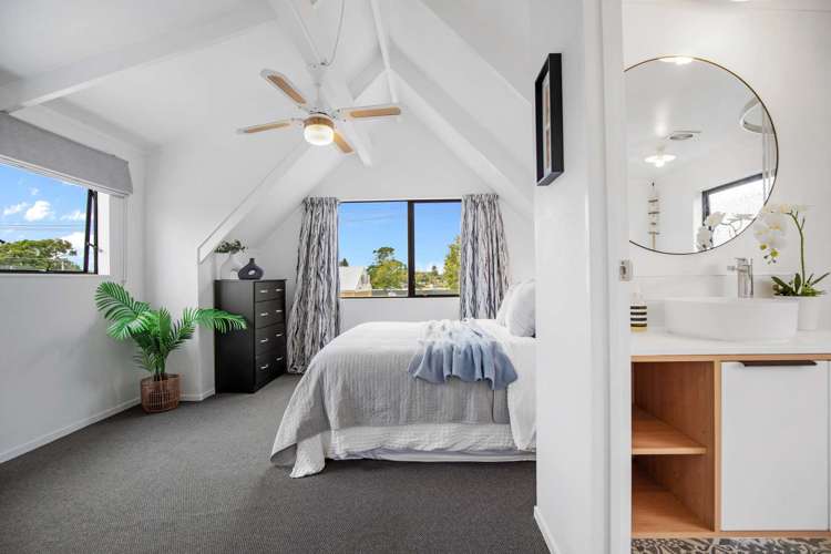 1 Hall Road Matua_12