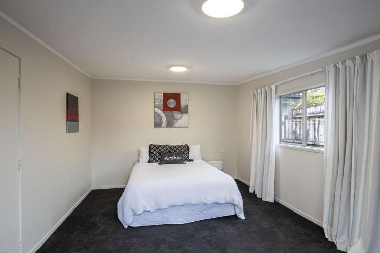 27 Tukapa Street Westown_16