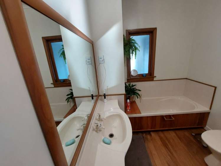 334 West Coast Road Glen Eden_11