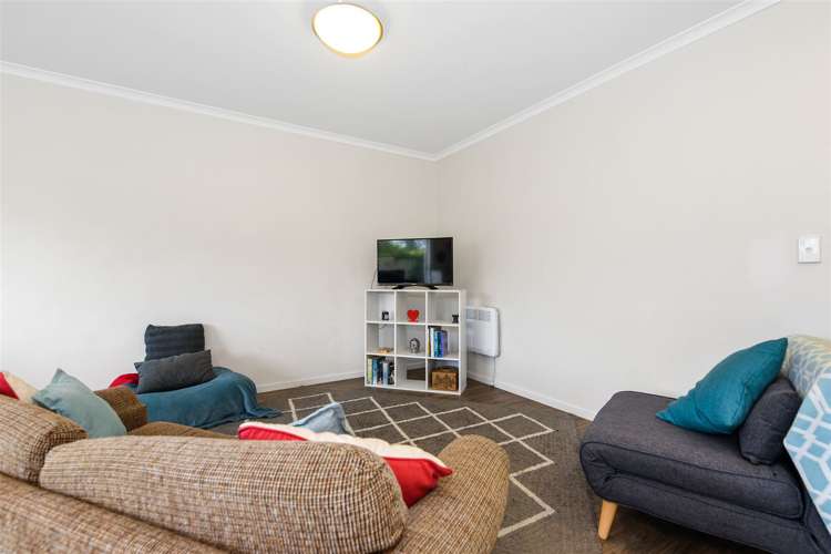 63 Chiefs Court Hamilton East_9