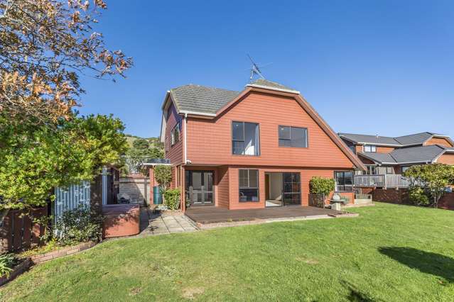 Sun Soaked Spacious Family Haven