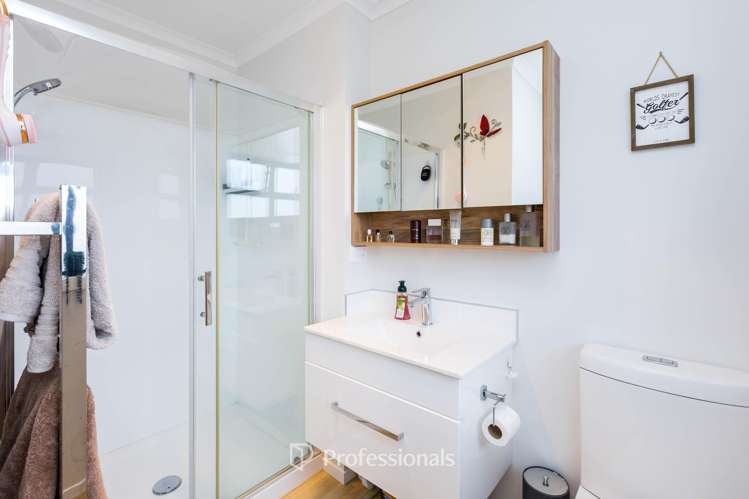 34 Filmer Crescent Wallaceville_15