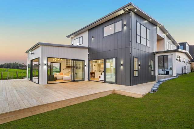 A Rare Urban Sanctuary with Designer Living