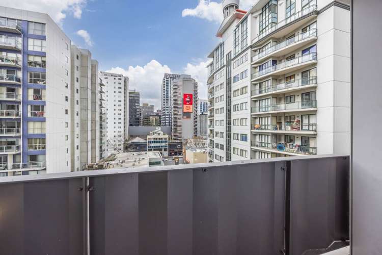 807/17 Vogel Lane Auckland Central_11