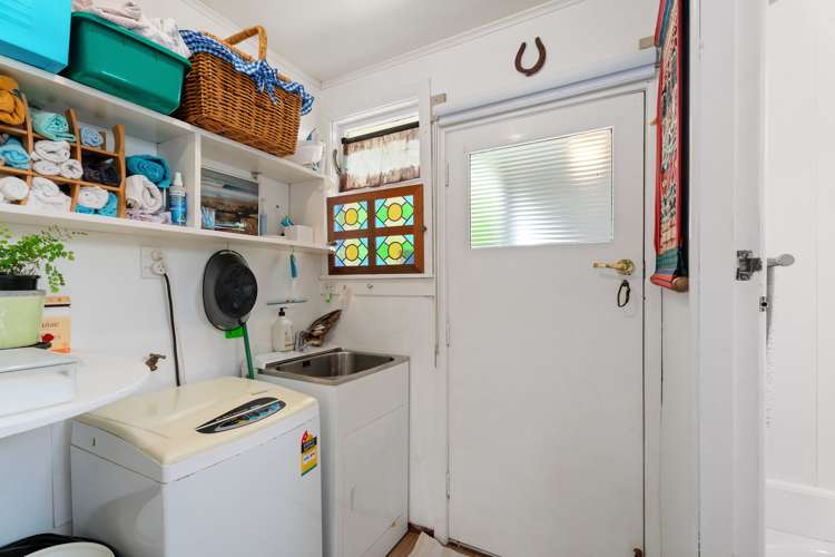 64 Wesney Terrace Kingston_12