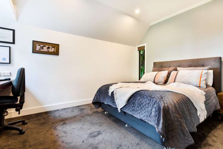 52 Kauri Point Road Laingholm_10