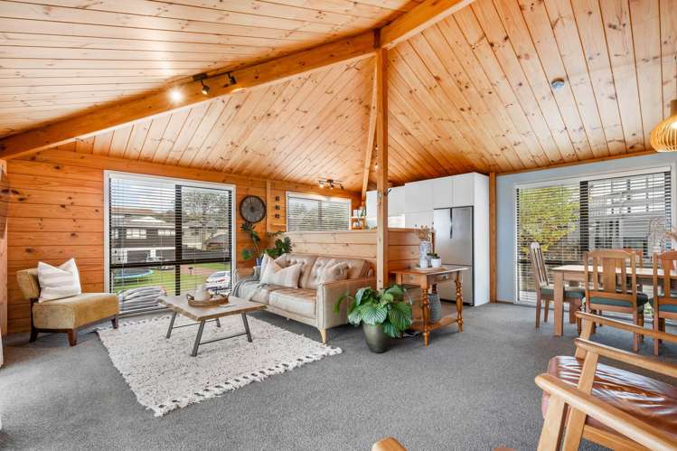 4 Forsythe Place Massey_20