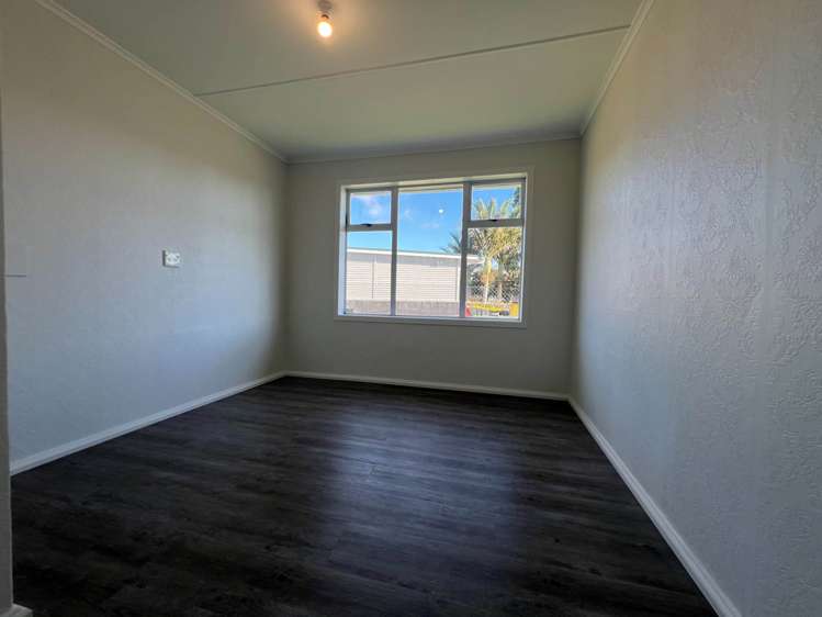 74 Russell Road Manurewa_7