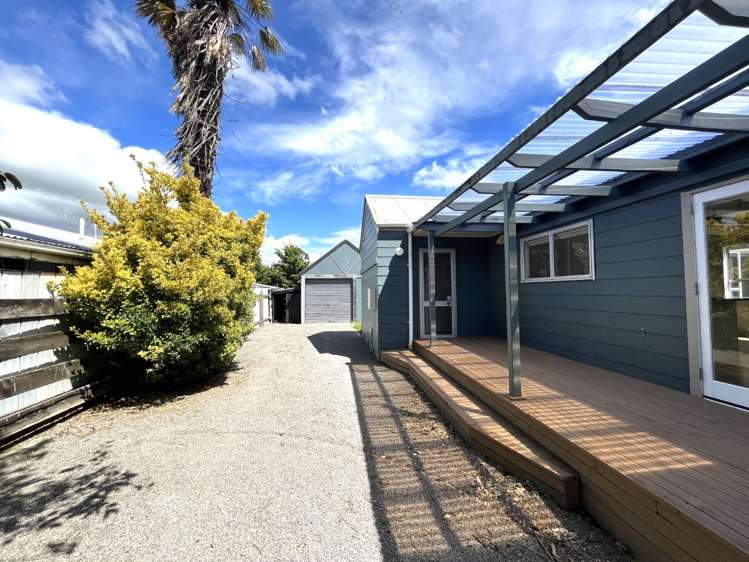 20 Moore Crescent 10114_1