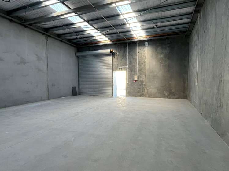 7/1 Lake Bryndwr Lane Burnside_3